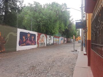 En venta casa de oferta super ubicada para remodelar en San Miguel Allende