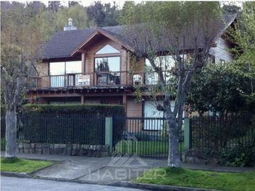 Casa en Venta en Pucón