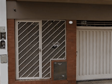 NUEVO PRECIO - PH en Venta en Caballito 3 ambientes al frente c balcón, cochera para 2 autos, 2° por escalera, 95 m2 + balcón - Ortega 900 (alt Rojas 