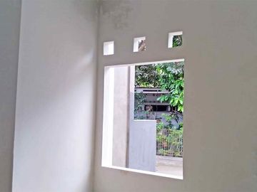 Rumah modern baru dekat pabrik Gula Madukismi