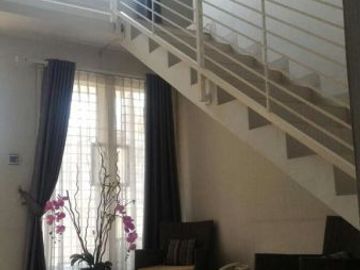 Rumah second cantik 2 lt strategis di Pondok Karya Tang Sel 4 M