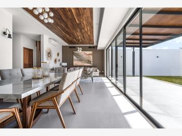 CASA EN VENTA EN HACIENDA EL ROSARIO