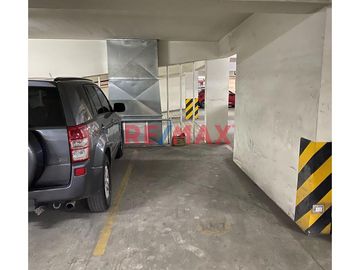 La oportunidad de vivir en un moderno Condominio como es Casa Club Recrea Los Nogales... Exclusivo Departamento en la Torre 14 de sólo 2 años de antig