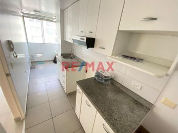 La oportunidad de vivir en un moderno Condominio como es Casa Club Recrea Los Nogales... Exclusivo Departamento en la Torre 14 de sólo 2 años de antig