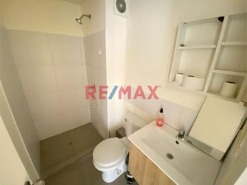 La oportunidad de vivir en un moderno Condominio como es Casa Club Recrea Los Nogales... Exclusivo Departamento en la Torre 14 de sólo 2 años de antig