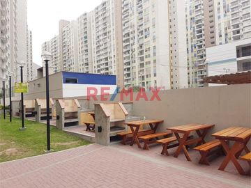 La oportunidad de vivir en un moderno Condominio como es Casa Club Recrea Los Nogales... Exclusivo Departamento en la Torre 14 de sólo 2 años de antig