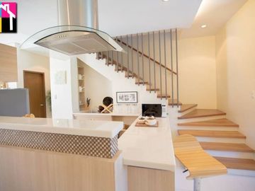 FOR RENT FURNISHED HOUSE WITH 2 BEDROOM PLUS PARKING AND COMMON POOL