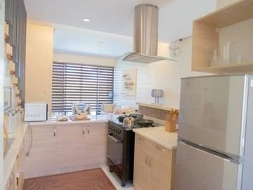 FOR RENT FURNISHED HOUSE WITH 2 BEDROOM PLUS PARKING AND COMMON POOL