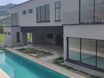casa campestre en venta en via la magdalena. Cod V263