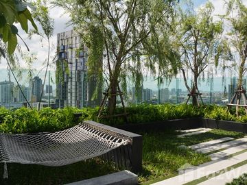 2 Bedroom Condo for sale at 2-bedroom high floor modern condo close to BTS Thonglor [ABKK27842]