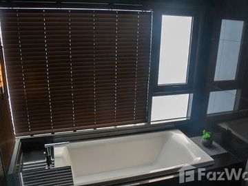 2 Bedroom Condo for sale at 2-bedroom high floor modern condo close to BTS Thonglor [ABKK27842]