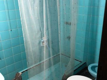 Casa para 2 Familias en venta en Lanus Oeste