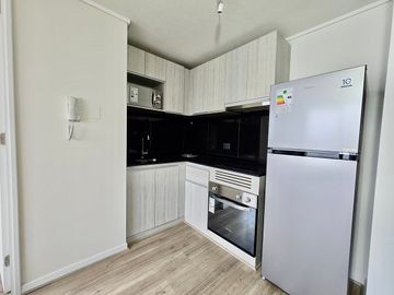 Departamento semiamoblado 2D/2B con estacionamiento y bodega — Metro Mirador
