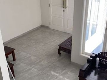 Rumah Siap Renove Di Rajawali Sektor 9 Bintaro Jaya - 0036 Br