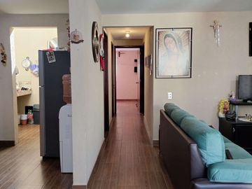 VENTA Casa con Departamento independiente, 2 o 3 recamaras, cisterna, portón.