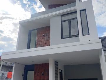 Rumah 600jutaan 2 Lantai di Cihanjuang Bandung Barat Free SHM, IMB