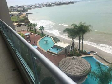 Venta de Departamento en Salinas, con vista al mar.
