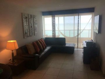 Venta de Departamento en Salinas, con vista al mar.