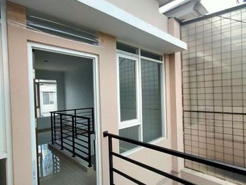 Rumah ready stock siap Huni ala villa sejuk asri Dkt UNPAD di Jtinangor