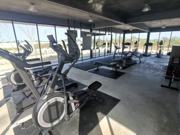 CASA EN VENTA EN MERIDA, EN PRIVADA CON AMENIDADES, UBICADA EN LA ZONA DE CONKAL