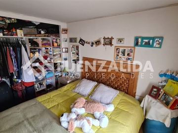 Departamento en venta de 2 dorm. en Lo Barnechea
