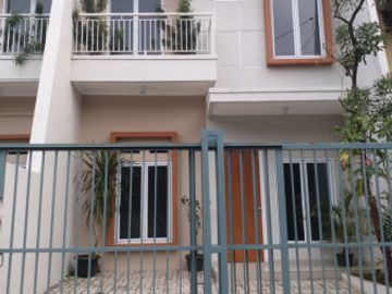 Rumah Cantik dalam cluster Limo Depok