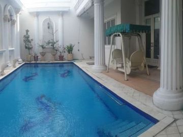 Rumah Mewah Pakuwon City, Private Pool, Jalan BOULEVARD Private Pool