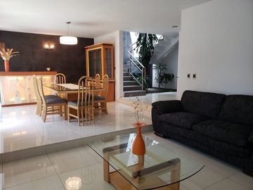 CASA EN VENTA  COLONIA  LA NORIA PUEBLA ( Residencia)