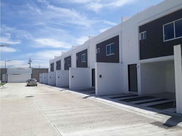 Casas En Venta En Residencial Cerca de Héroes 1
