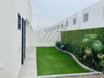Casas Venta Apodaca  64-CV-1713