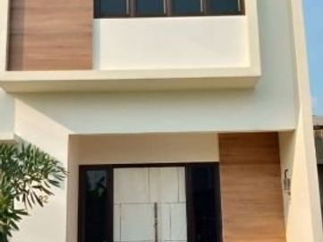 Rumah 2 Lantai di Jatiaish Dekat Jalan Raya Free Biaya-biaya KPR