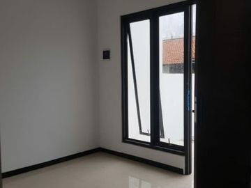 Rumah Cantik Mempesona Buat Dokter, PNS, Pengusaha