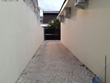 Rumah Kutisari indah barat , Siap Huni