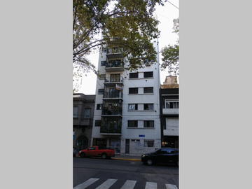 NUEVO PRECIO - Departamento en Venta en Flores 4 ambientes al frente 86 m2 + balcón - Yerbal 2700
