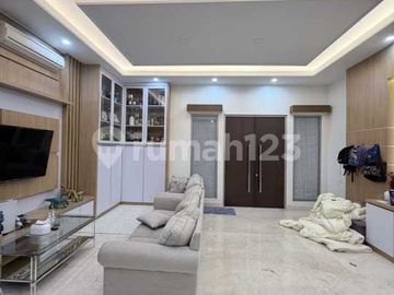Di Jual Rumah Mewah di Golf Island Concerto Pik Full Furnished