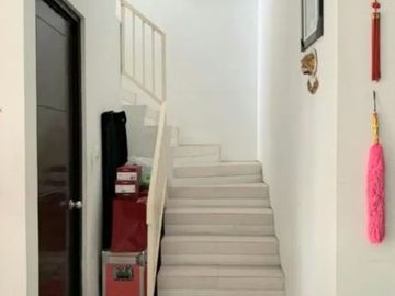 Rumah Cantik dan Minimalis 2 Lantai dekat Graha Bintaro di Pondok Kacang Barat 5497