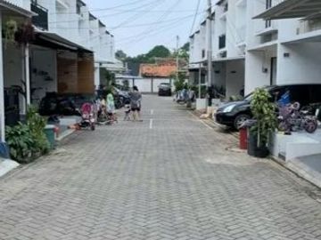 Rumah Cantik dan Minimalis 2 Lantai dekat Graha Bintaro di Pondok Kacang Barat 5497