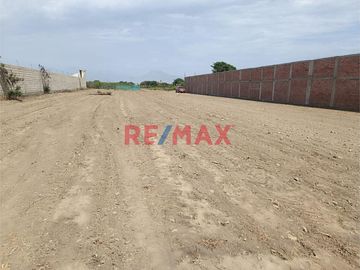 🌅 ¡OPORTUNIDAD ÚNICA EN HUANCHACO! 🚀

📍 Dirección: WWCC+6FW, Huanchaco 13000, Perú

¿Estás buscando el lugar perfecto para construir tus sueños? ¡