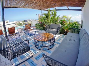 Departamento con vista al mar desde rooftop, Precio reducido
