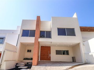 Casa en Condominio en Delicias, Cuernavaca, Morelos CAEN-1010-Fr*