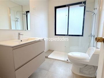 Departamento venta 4D3B Providencia amplias terrazas con est