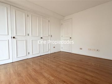 Departamento venta 4D3B Providencia amplias terrazas con est