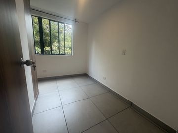 apartamento en arriendo en cimarrona. Cod A216194