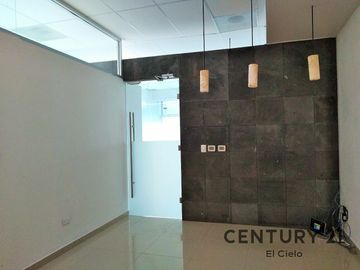 OFICINA EN VENTA DE 119m2 EN PISO 14 TORRE JV3, ZONA ANGELÓPOLIS!