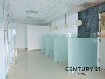 OFICINA EN VENTA DE 119m2 EN PISO 14 TORRE JV3, ZONA ANGELÓPOLIS!
