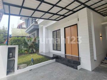 Rumah Modern 2 Lantai Emerald Residence 2 di Bintaro Tangsel