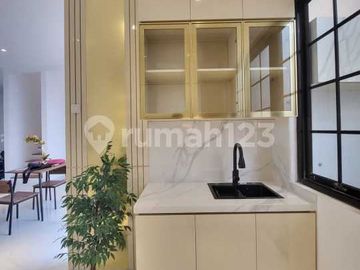 Rumah Modern 2 Lantai Emerald Residence 2 di Bintaro Tangsel