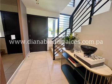 Se vende casa en Panamá Pacifico