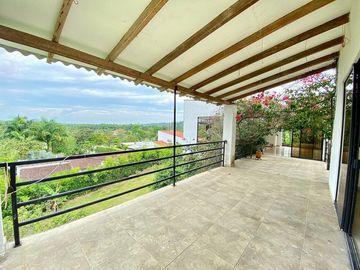 casa en venta en alfaguara. Cod V151