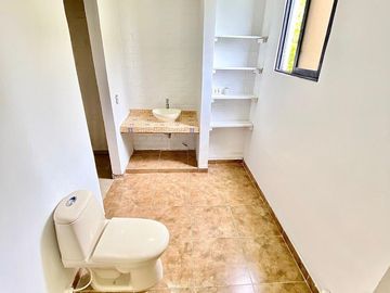 casa en venta en alfaguara. Cod V151